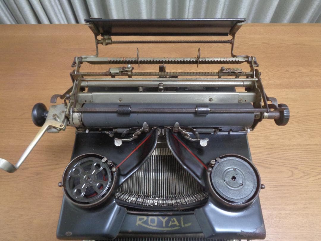 専用　実働品　10 ロイヤルタイプライター　ミザリー、バイオハザー ド