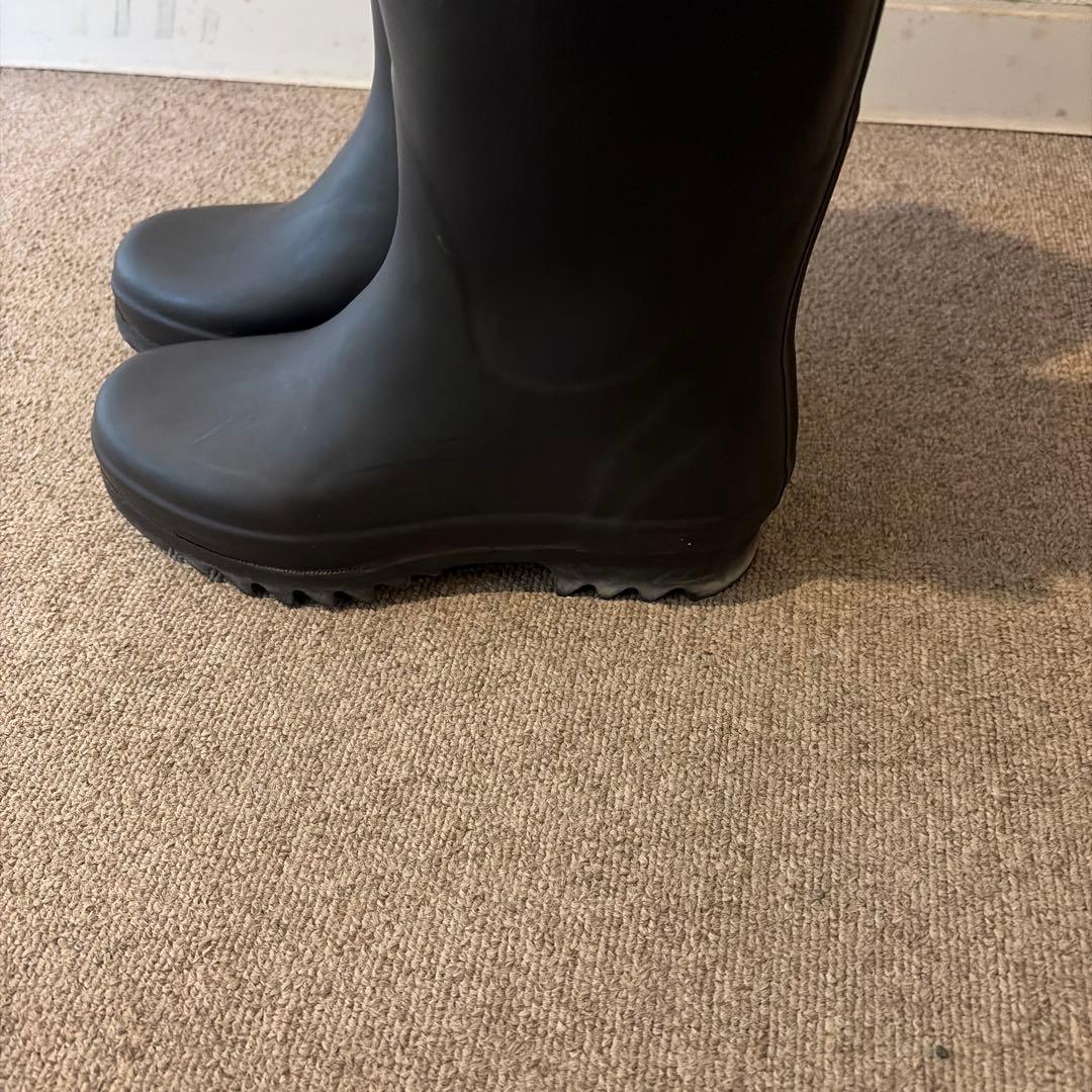 ダイイチラバー　RAKA 黒×黒　24センチ