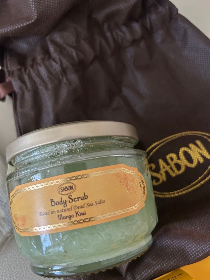 L'Occitane ハンドクリームSABONボディスクラブAesopローション