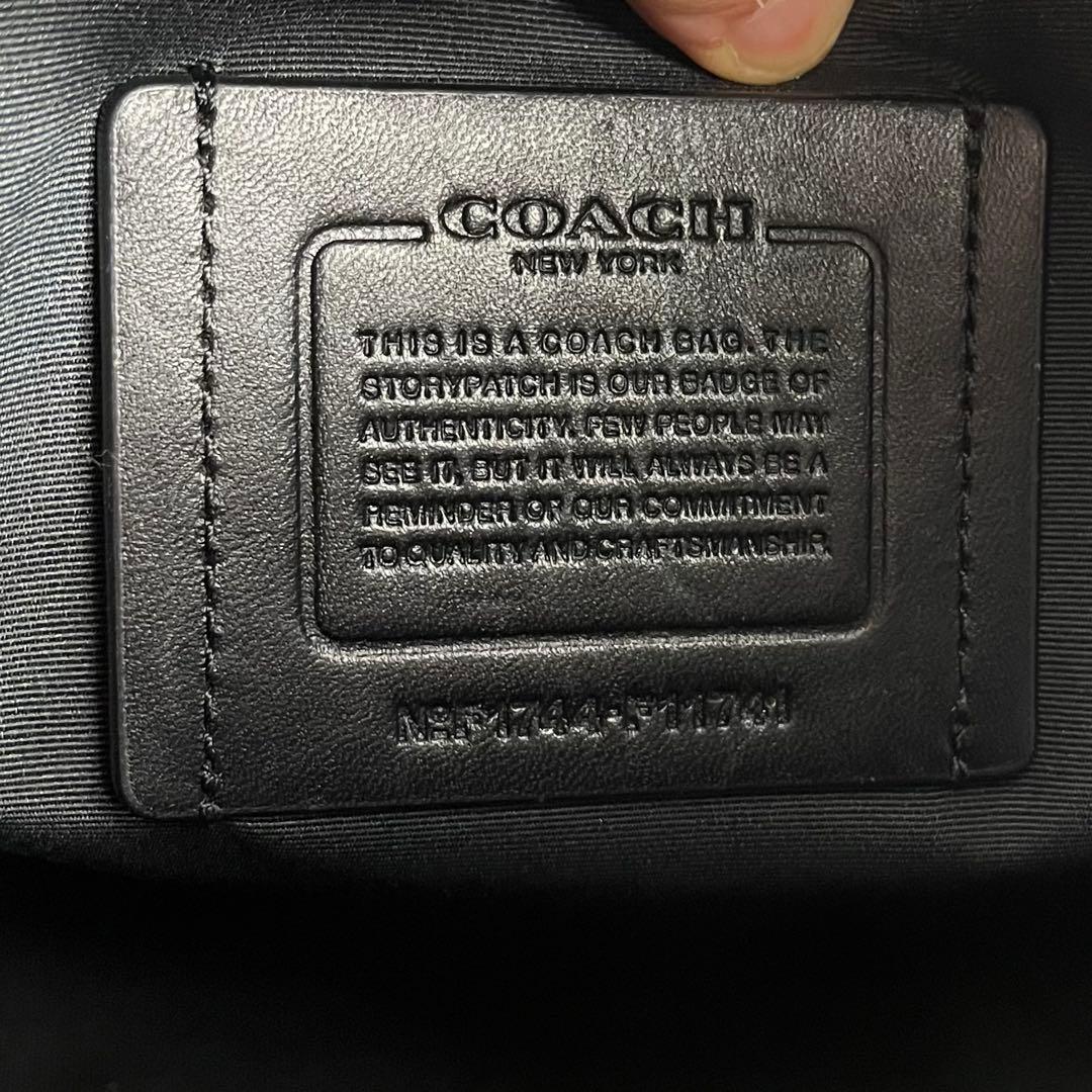 Coach コーチ ショルダーバッグ チャールズ エンボス 斜め掛け ブラック