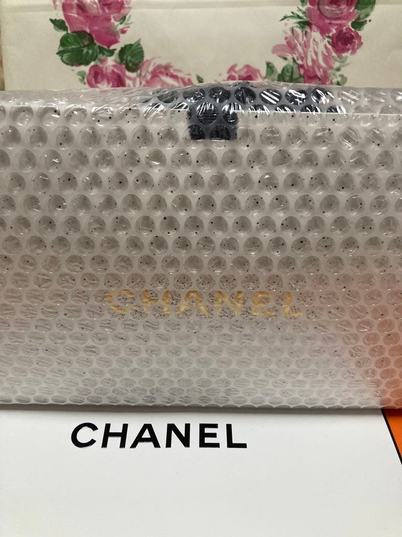 【新品未使用 】シャネルクリスマスコフ2025アイシャドウ&マスカラ セット！