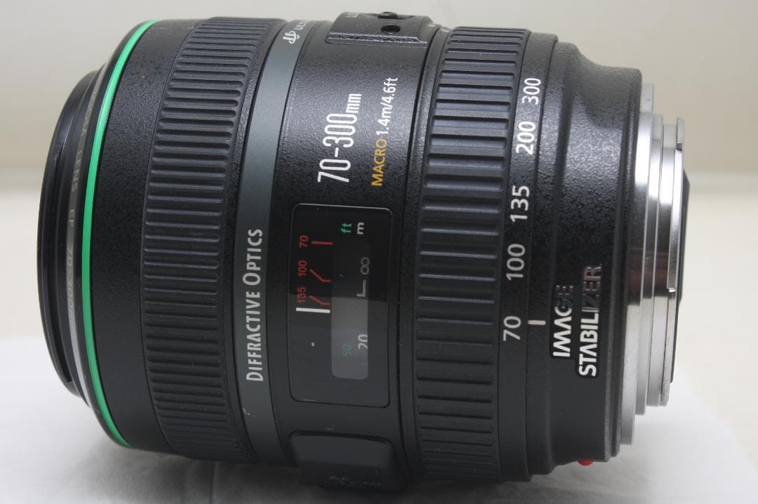 キヤノン EF 70-300mm F4.5-5.6 DO IS USM