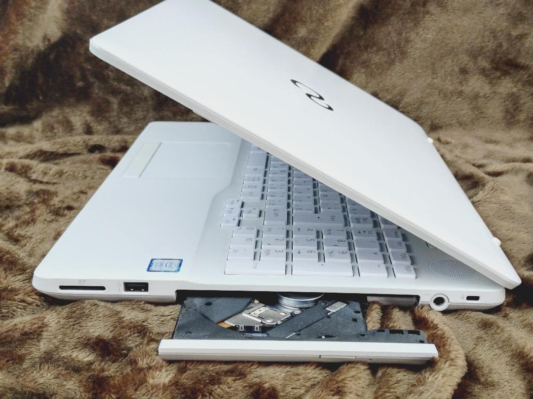 【美品】LIFEBOOK AH50/D2 Core i7搭載