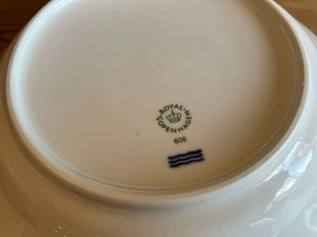 ロイヤルコペンハーゲン　ホワイトフルーテッド　　23.5ディーププレート×5