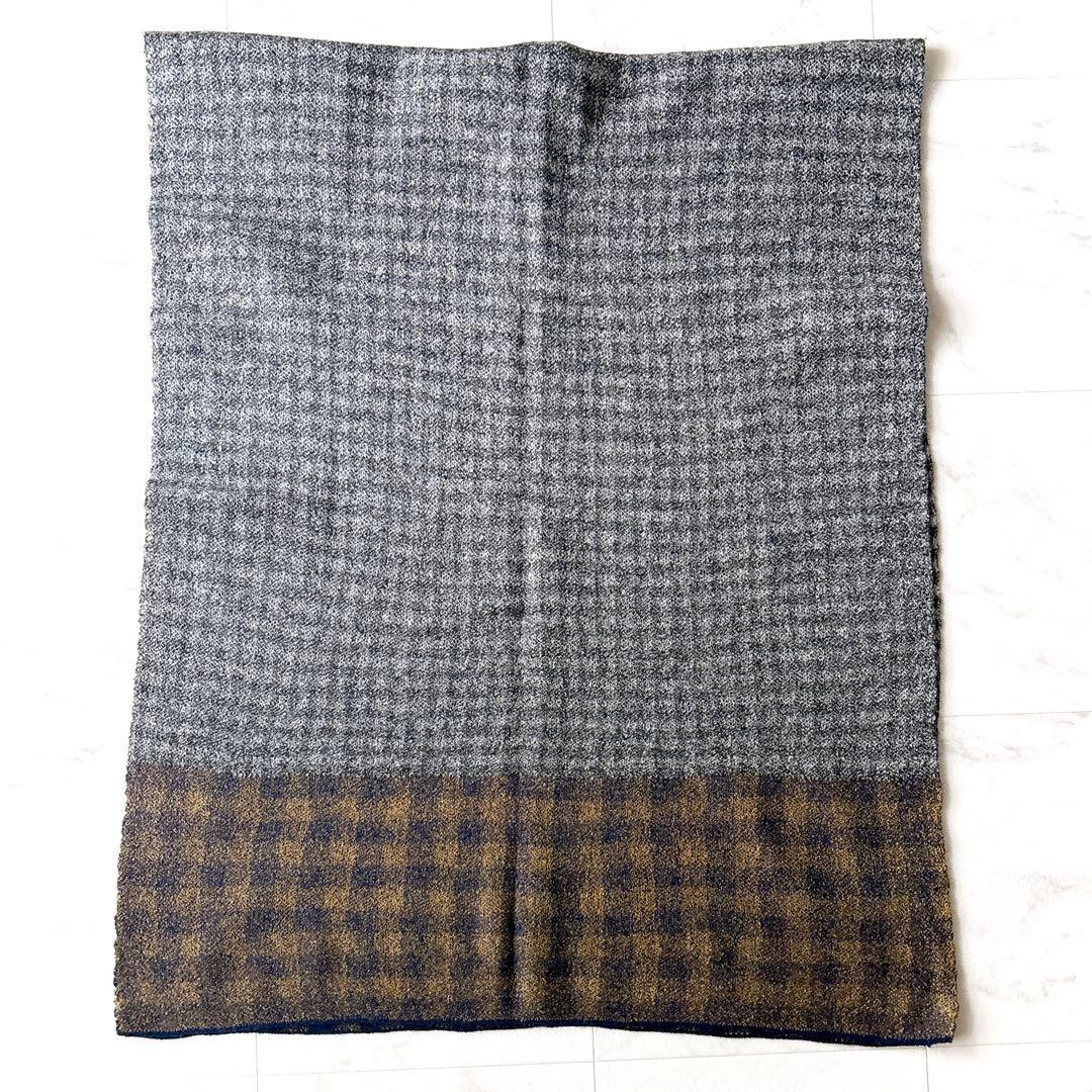 美品 45R 大判ストール ロゴチャーム ブロックチェック グレー ウール