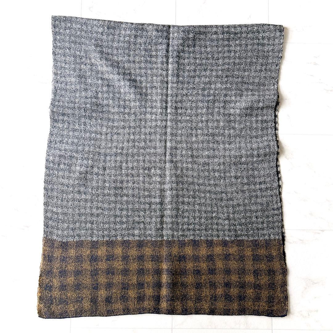 美品 45R 大判ストール ロゴチャーム ブロックチェック グレー ウール