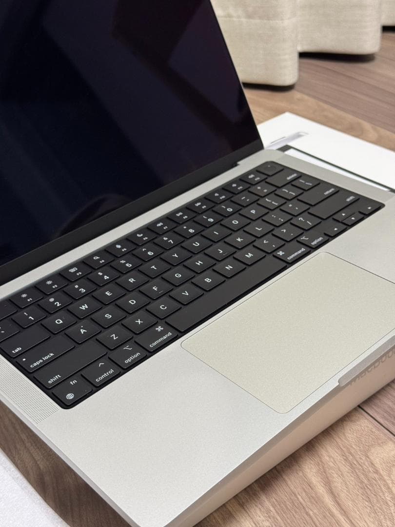 MacBook Pro 14イチ M1 Pro / 32GB / 2TB US