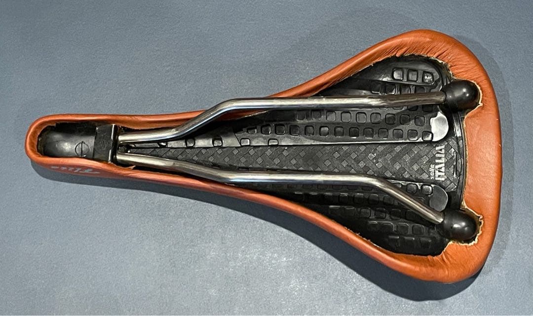 selle ITALIA Fliteサドル レザー 110周年記念 セライタリア