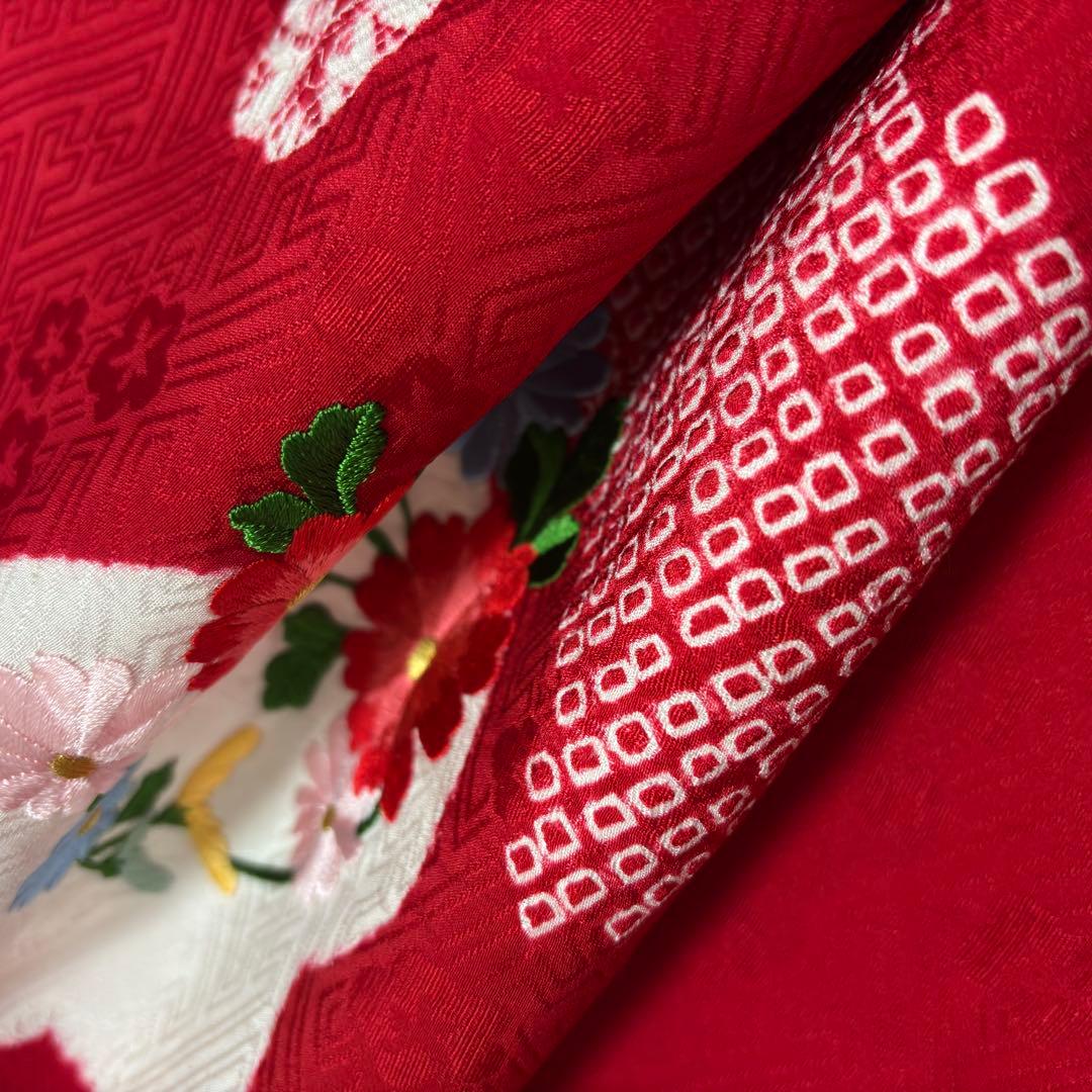 《未使用》豪華総刺繍❗️ 桶絞り お宮参り 産着 本絞り 刺繍入り赤※染色飛びアリ