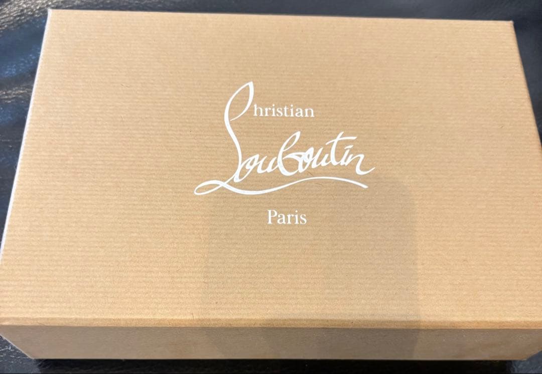 Christian Louboutin LOVE 長財布