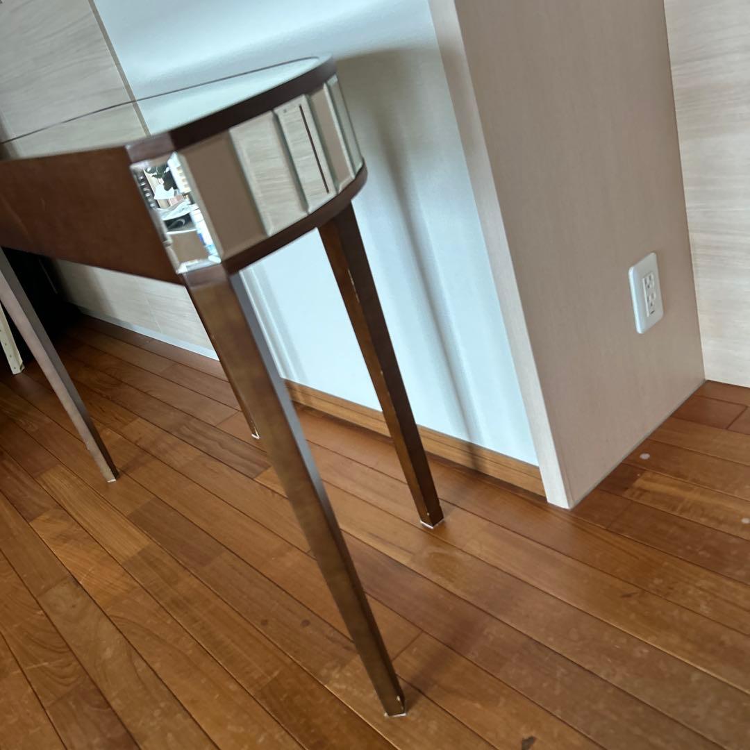 レア美品ローラアシュレイミラー仕上げのブラウン木製ドレッサー