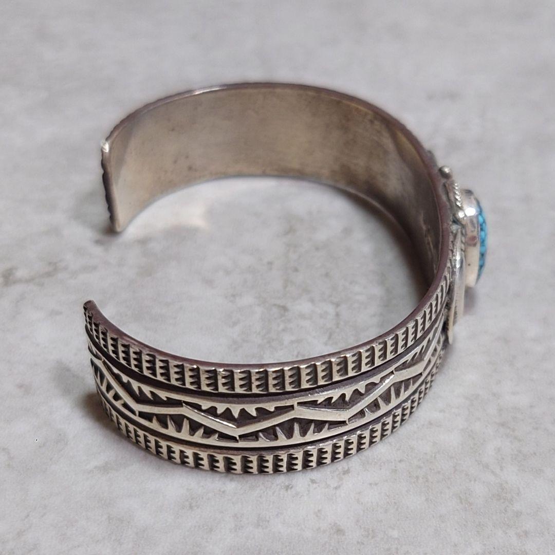 NAVAJO ダレルキャドマン キングマンターコイズ バングル ブラック