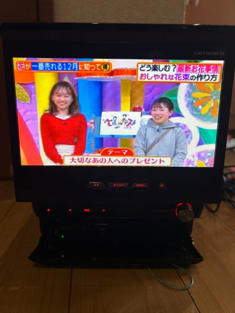 カロッツェリアAVIC-VH99CS フルセグ、Bluetooth、DVD