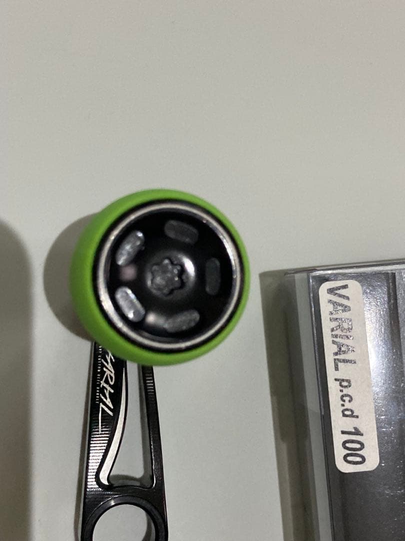 シマノ左ナット付]VARIAL PC.D 100 ベイトリールパーツ