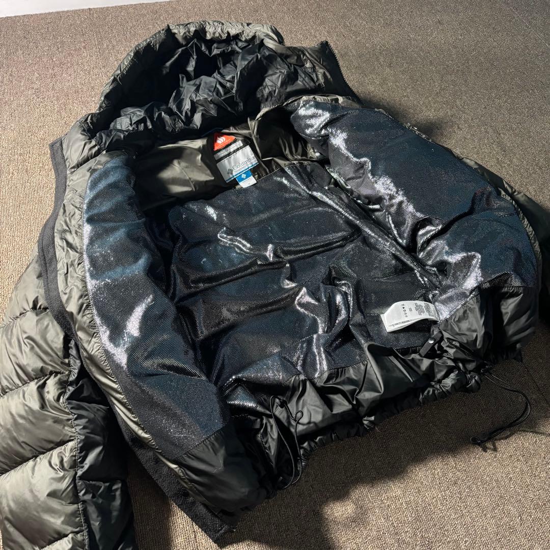 美品 Columbia ダウン パファージャケット 短丈 フード ドローコード