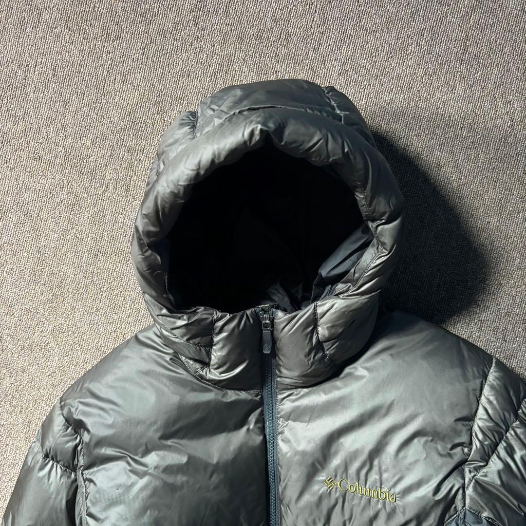 美品 Columbia ダウン パファージャケット 短丈 フード ドローコード