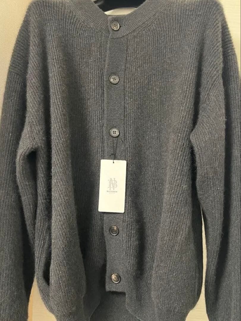 バトナー カシミア フォックス クルーネックカーディガン - メルカリ