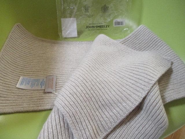 JOHN SMEDLEY　ジョンスメドレー　カシミア　マフラー　未使用品