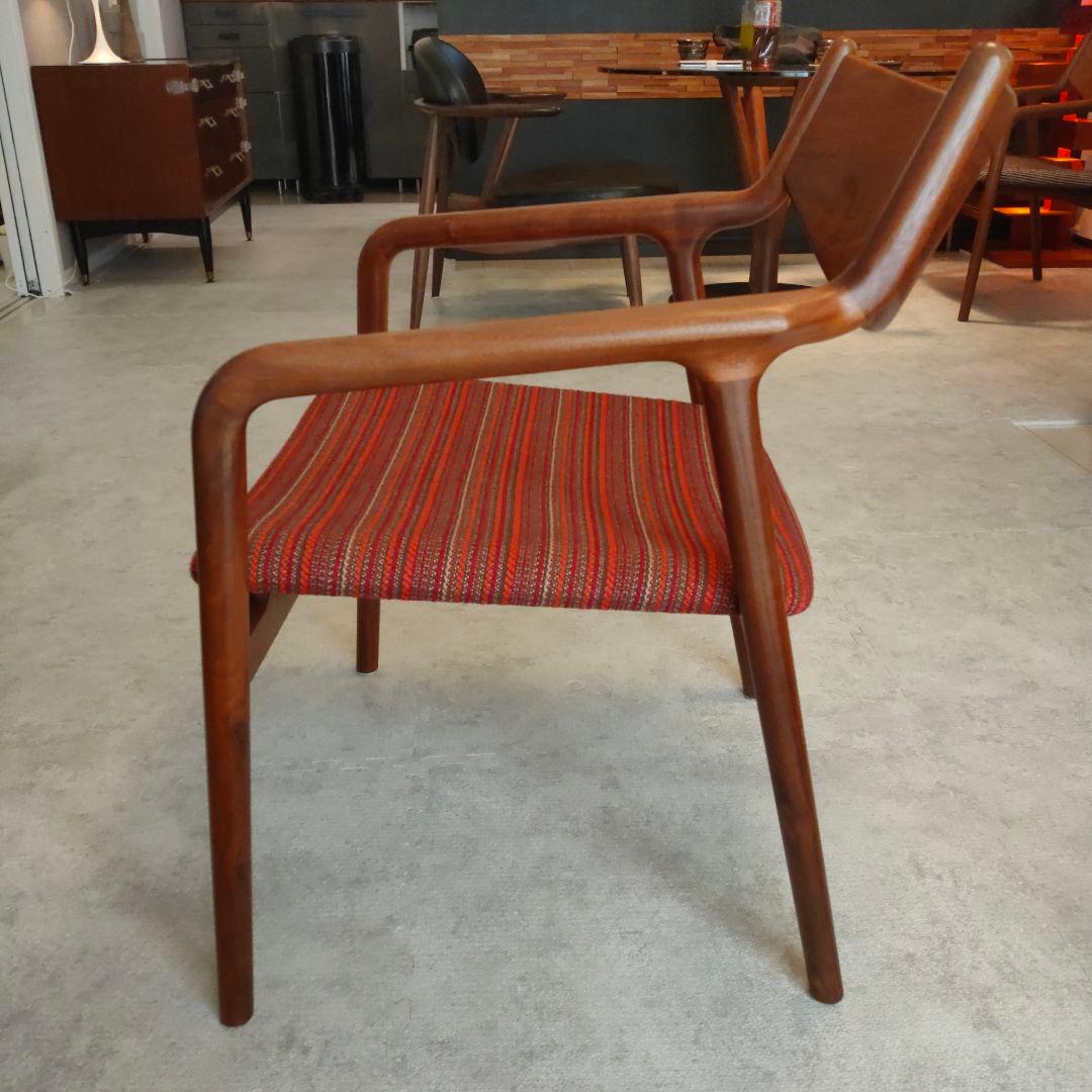 無垢ウォールナット　ぺぺラウンジチェア　オイル塗装　宮崎椅子