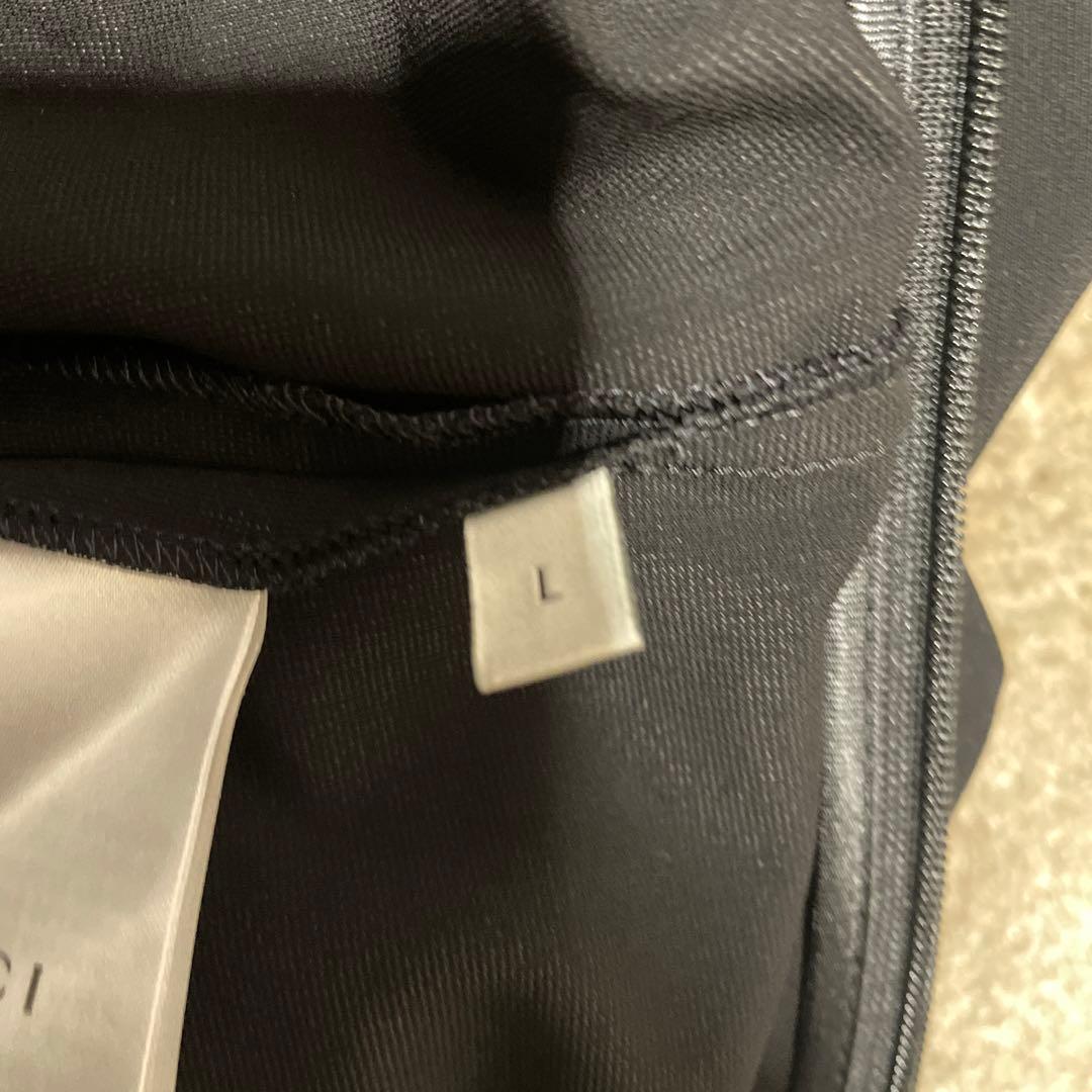 グッチ　ワンピース　パールロゴ入り　ブラックLサイズ