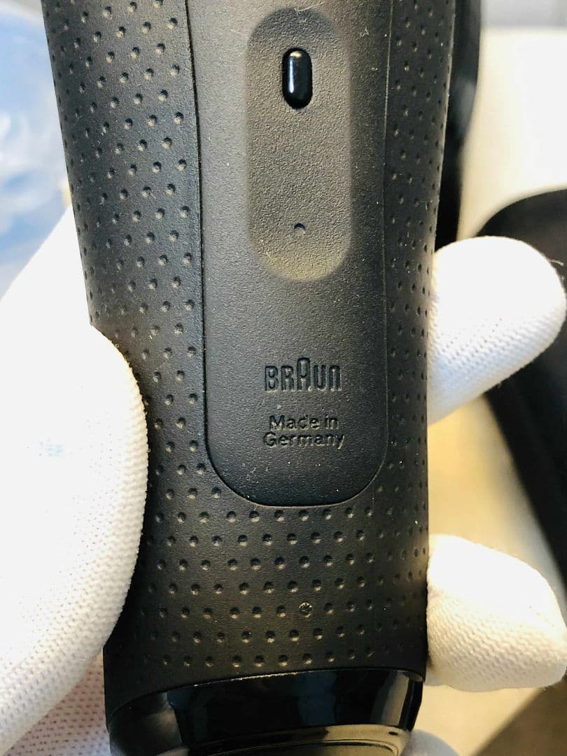 【美品】Braun S8 8467cc ブラウンシリーズ8 メンズ電気シェーバー