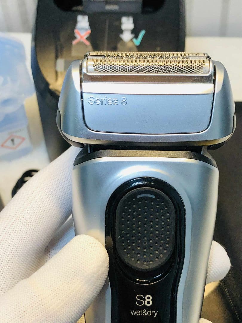 【美品】Braun S8 8467cc ブラウンシリーズ8 メンズ電気シェーバー