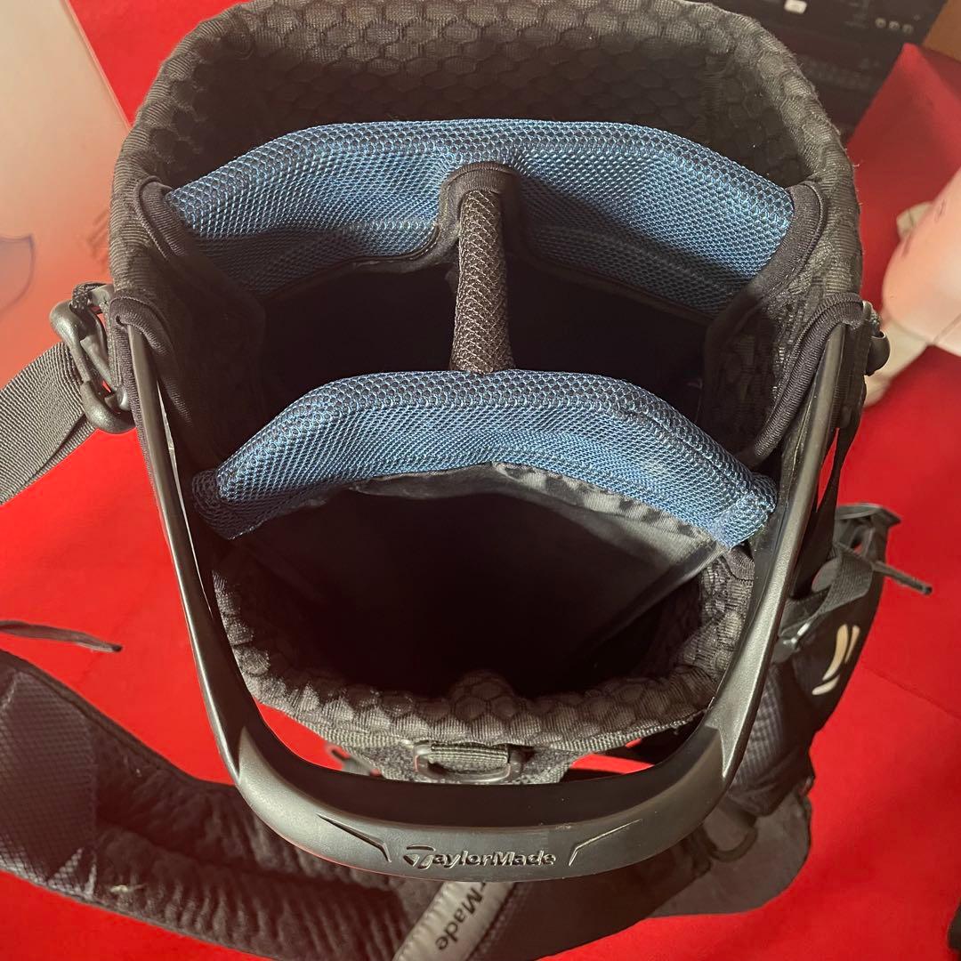TaylorMade テーラーメイド　スタンド式キャディバッグ　ヘッドカバー付き