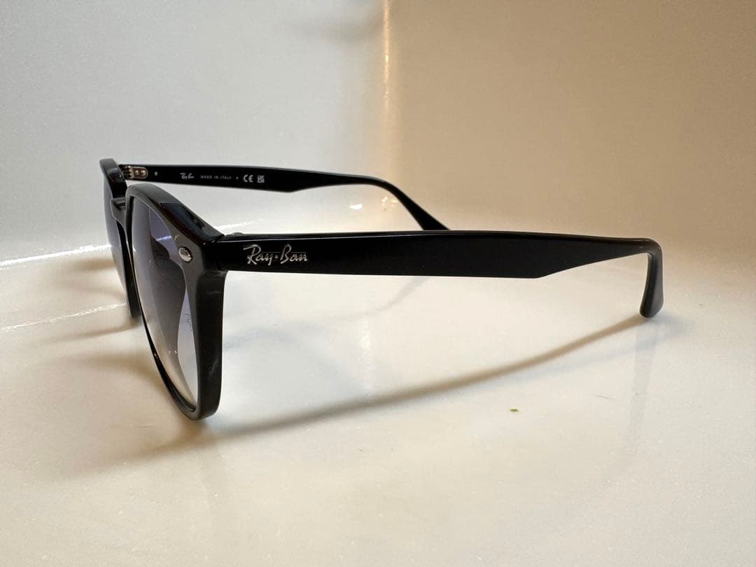 お年玉セール！レイバンサングラス RB4258F 601/19 52 新品未使用