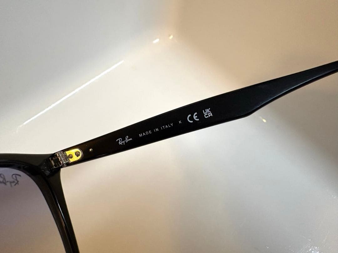 お年玉セール！レイバンサングラス RB4258F 601/19 52 新品未使用