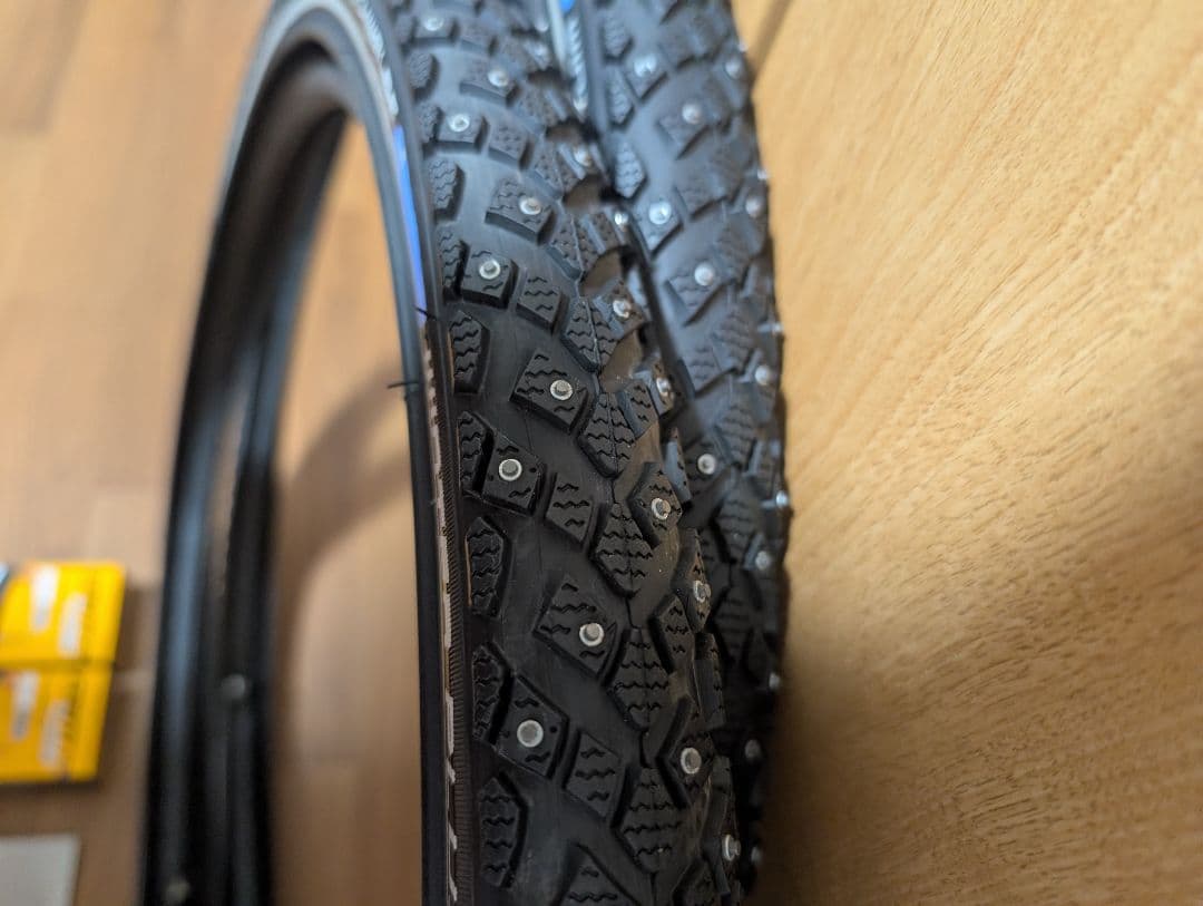 シュワルベマラソンウィンタープラス700-40C 2本 チューブ替えスパイク付