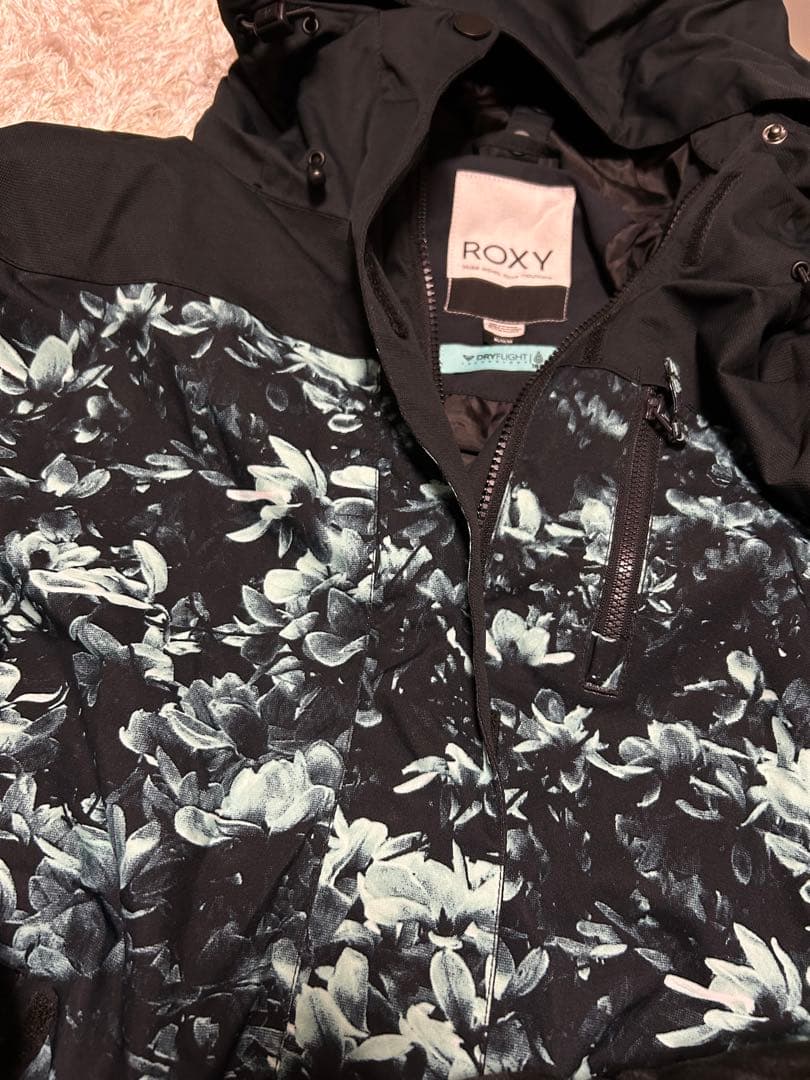 ROXY スノボウェア 花柄ジャケットネイビー Mサイズ - メルカリ
