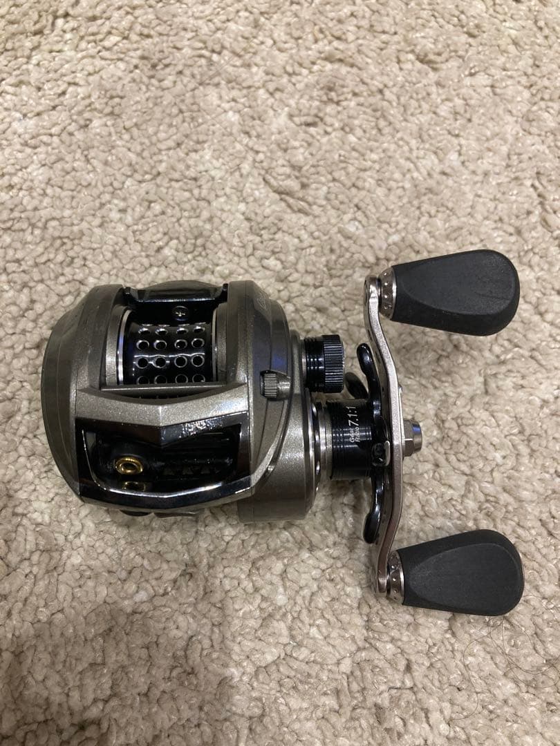 アブガルシア REVO LT-L 7.1:1左巻き