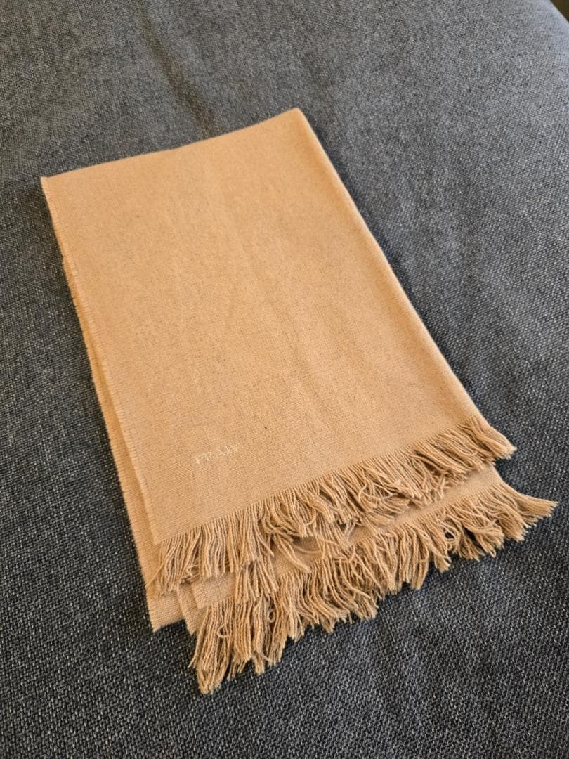 PRADAマフラー & Hermes porch