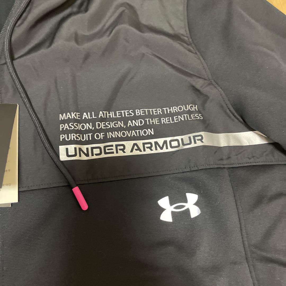 アンダーアーマー フルジップ フーディー ブラック ピンク