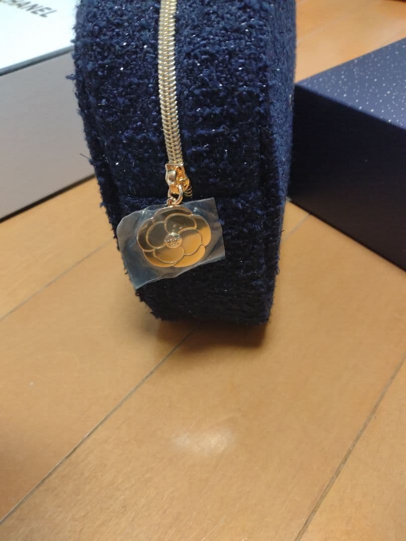 CHANEL ホリデー2025ポーチ　巾着　チャーム付きサンプル　3点セット