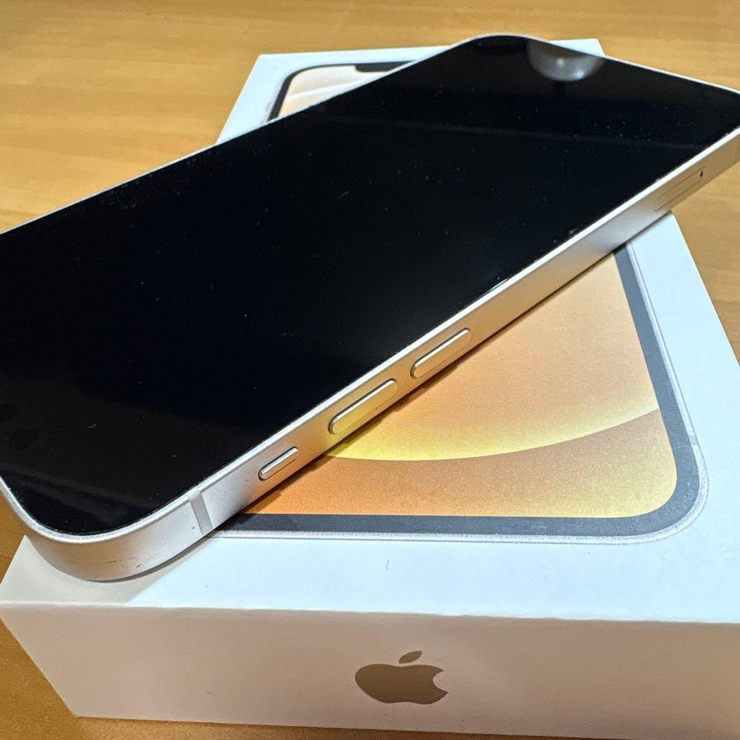 Apple iPhone 12 ホワイト 本体　ガラスフィルム1枚