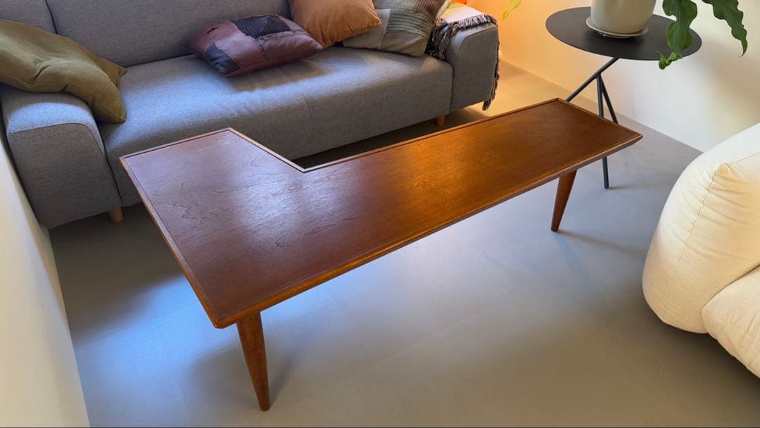パシフィックファニチャーサービス RUDDER TEA TABLE