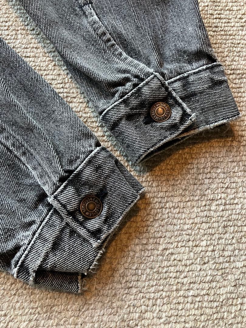 Levi’s 80S 先染め ブラックデニムジャケット 70507-4858