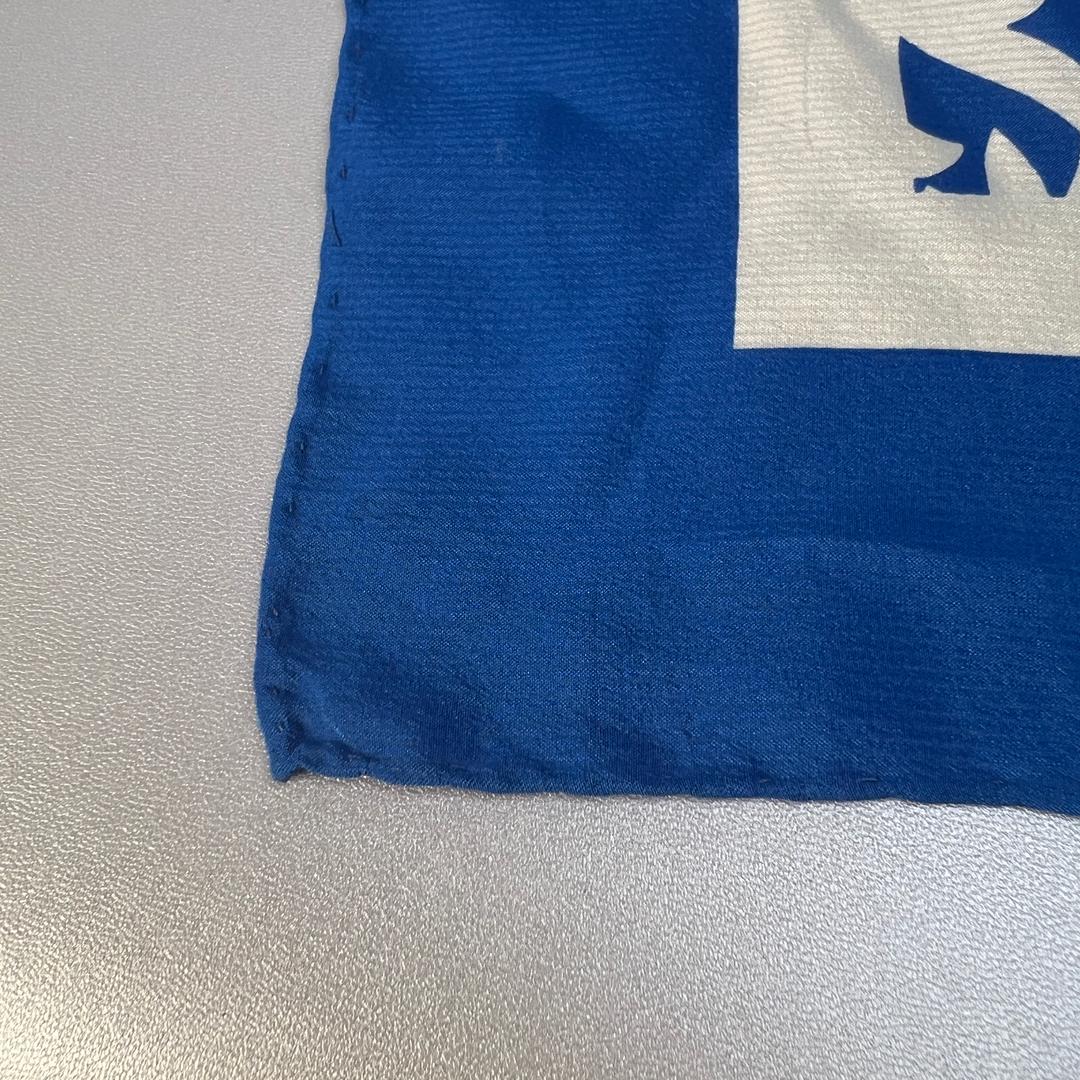 CHANEL シャネル タグ付き シルク スカーフ ブルー A-9492