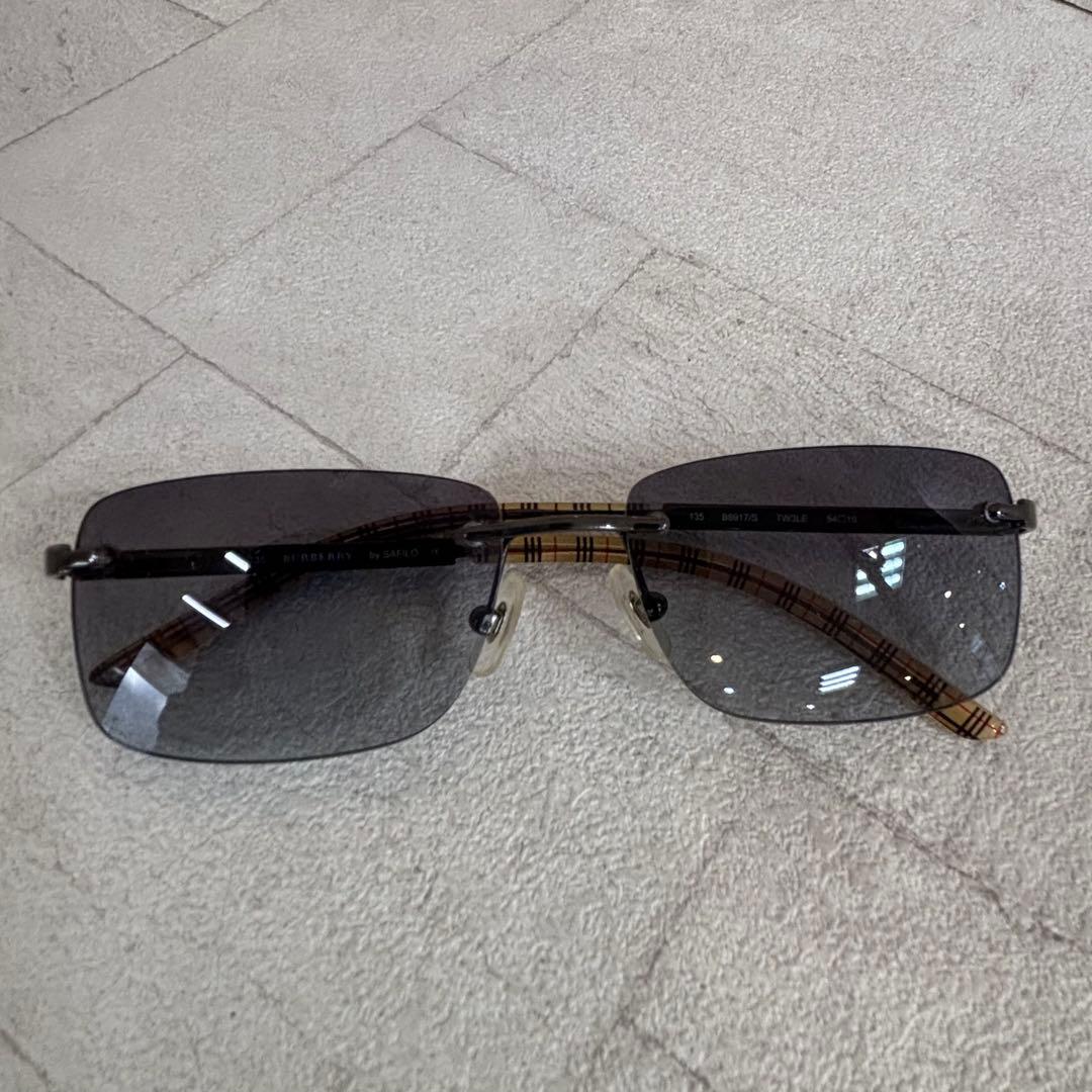BURBERRY ☆バーバリー　リムレス サングラス　グレー　by SAFILO