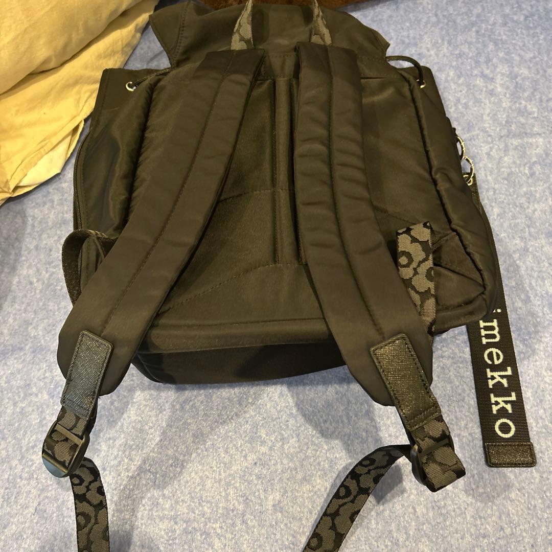 なつきマリメッコエブリシングバックパックL