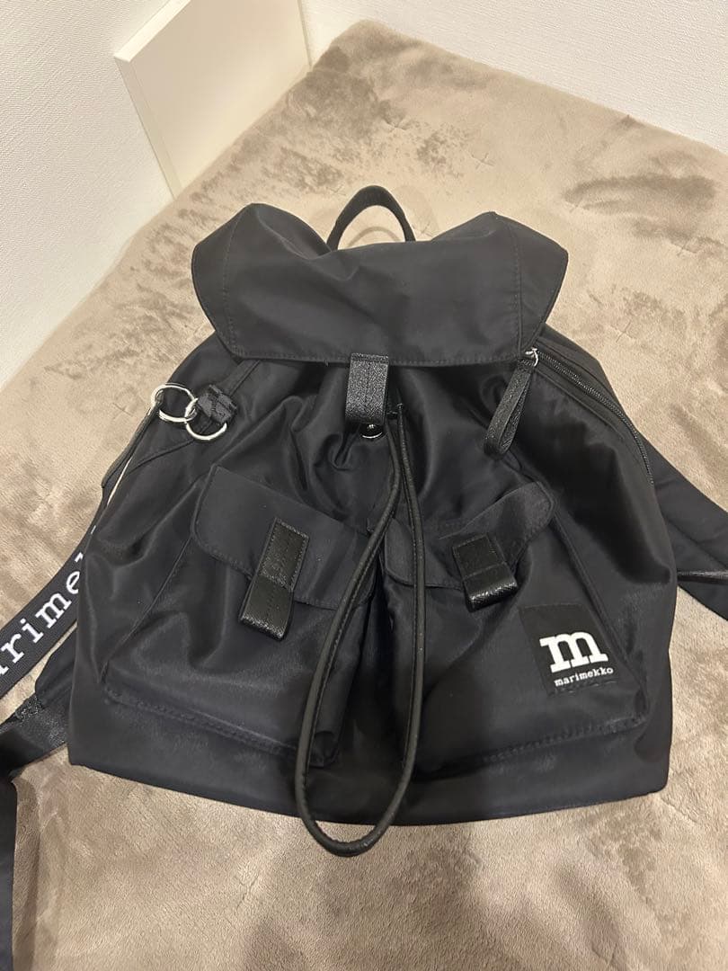 なつきマリメッコエブリシングバックパックL