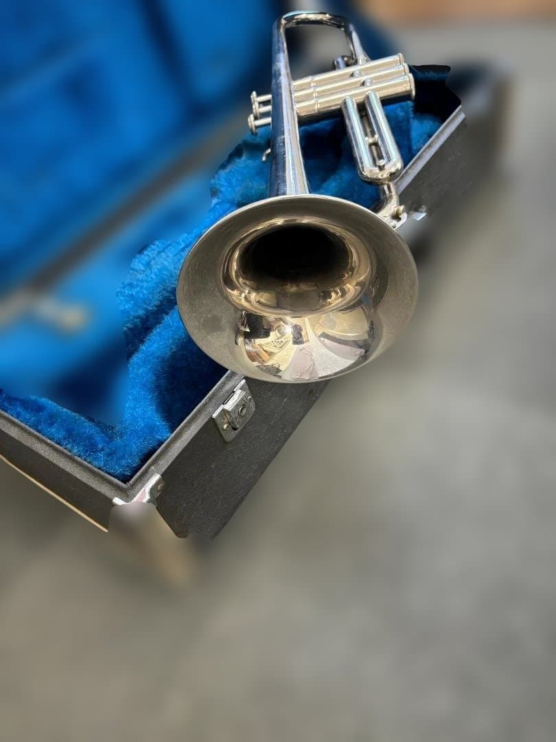 ヤマハ　トランペット　YTR135