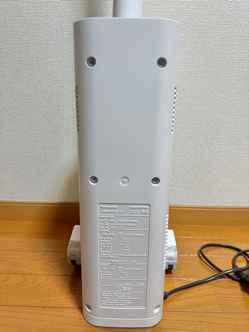 Panasonic コードレス 掃除機 MC-NS10K 23年製