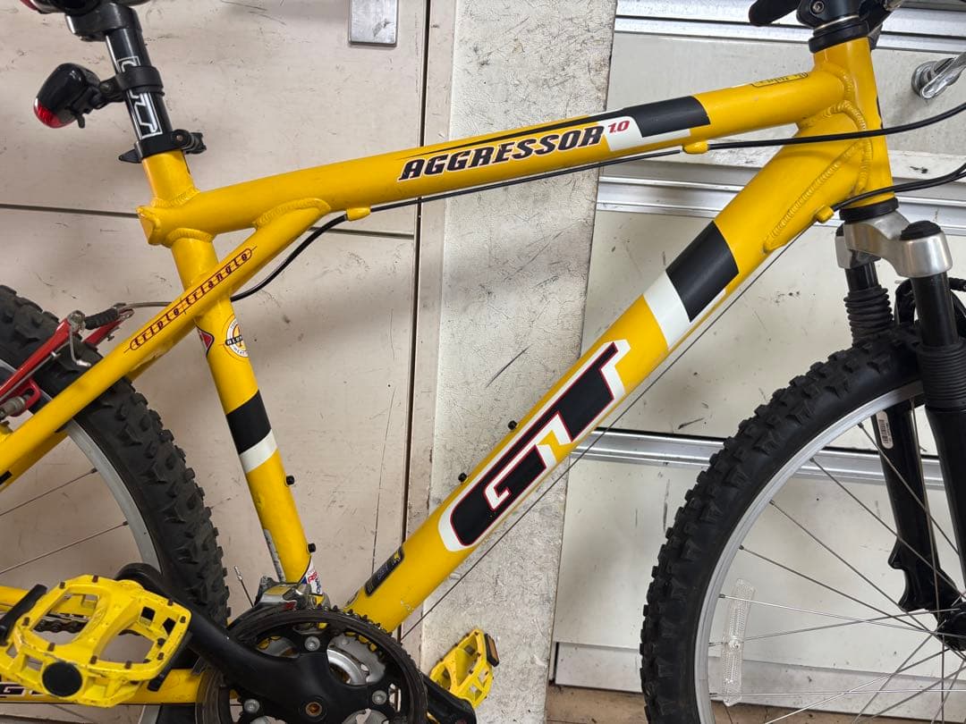 GT Aggressor 1.0 MTBマウンテンバイク イエロー