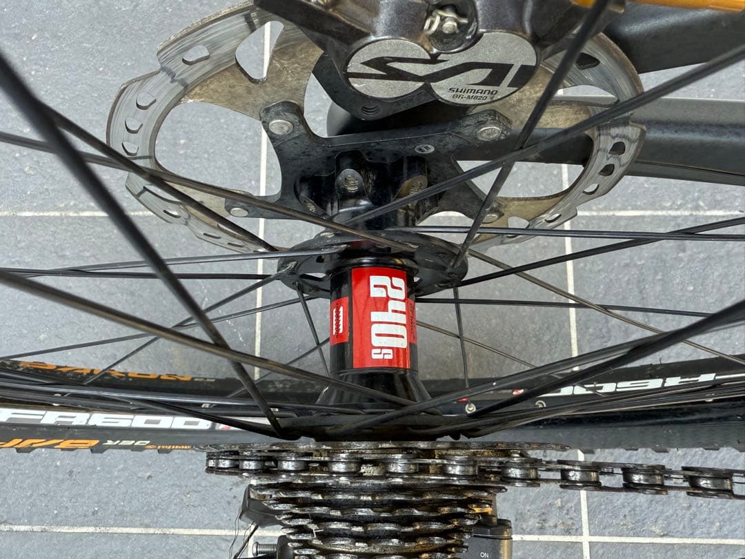 れん SANTA CRUZ V10.5 26 inch Sサイズ