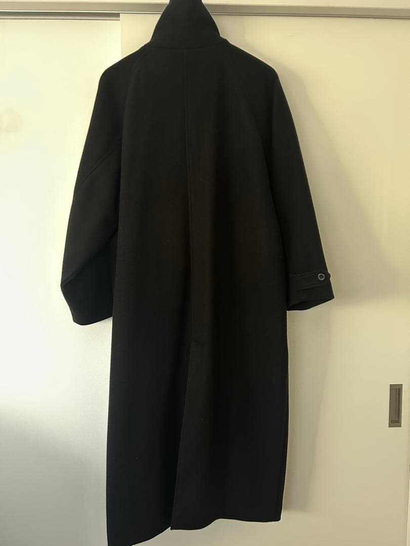 じゅじゅん 　KBF コクーンロングコート ブラック　スタンドカラー