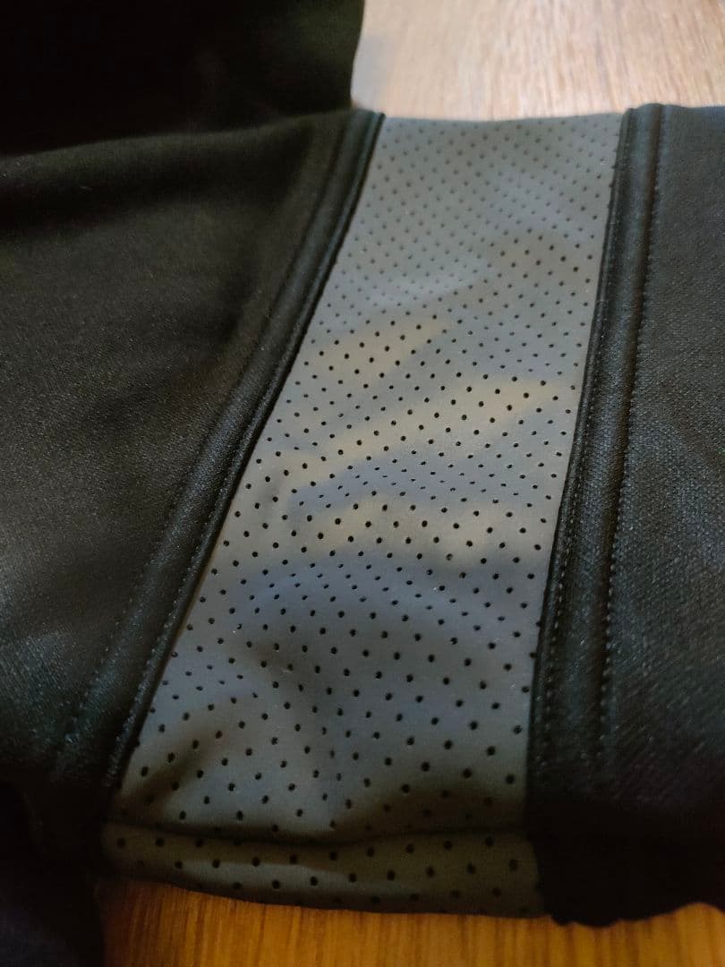 ラファ　ウィンタージャージ