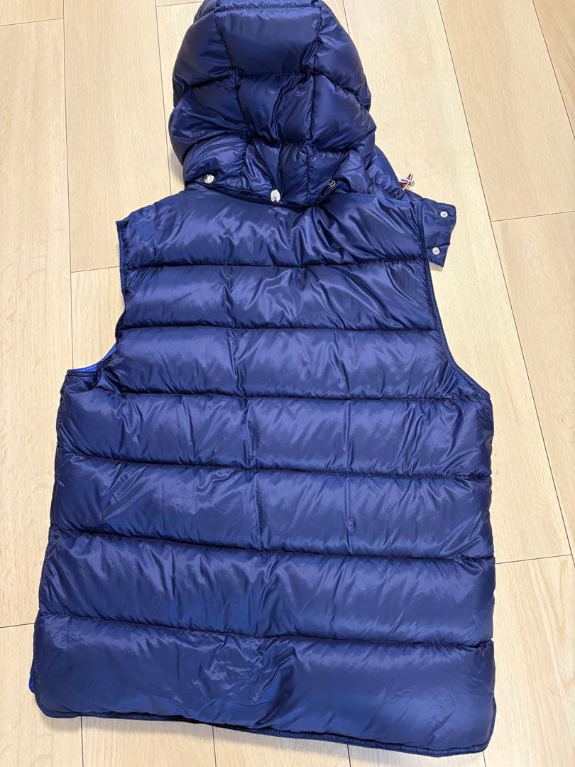 国内正规品❣️モンクレール ダウンベストBILLECART ビルカール希少サイズ4