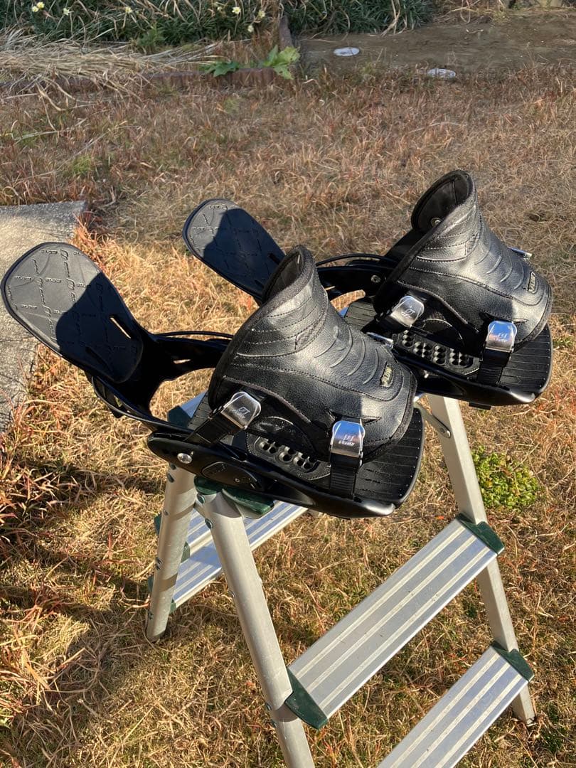 FLOW スノーボード用ビンディング ブラック